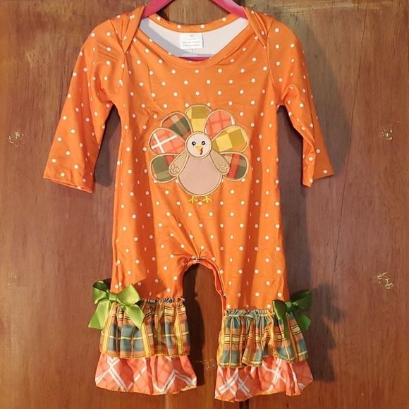 NEW POLKA DOTTED TURKEY ONESIE - Picture 1 of 1
